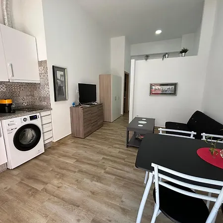 Cruz Roja A Apartamento Sevilla
